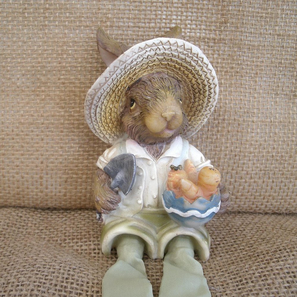 Vintage Rabbit Gardener Shelf Sitter Figurine - Picture 16 of 16